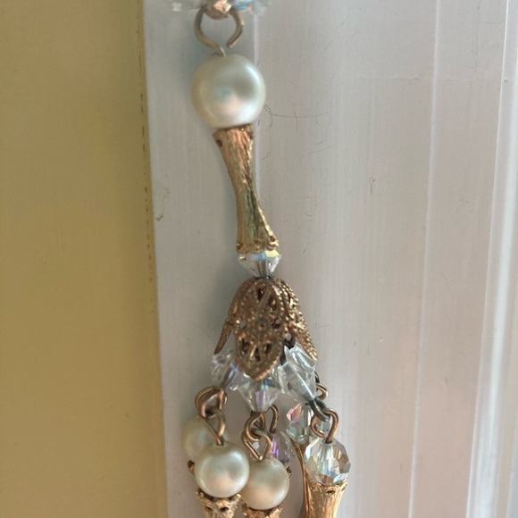 Vintage Aurora Borealis Crystals & Faux Pearls Tassel Necklace - Picture 8 of 9